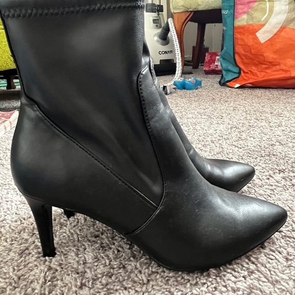 Ladies dress boots - Picture 1 of 2